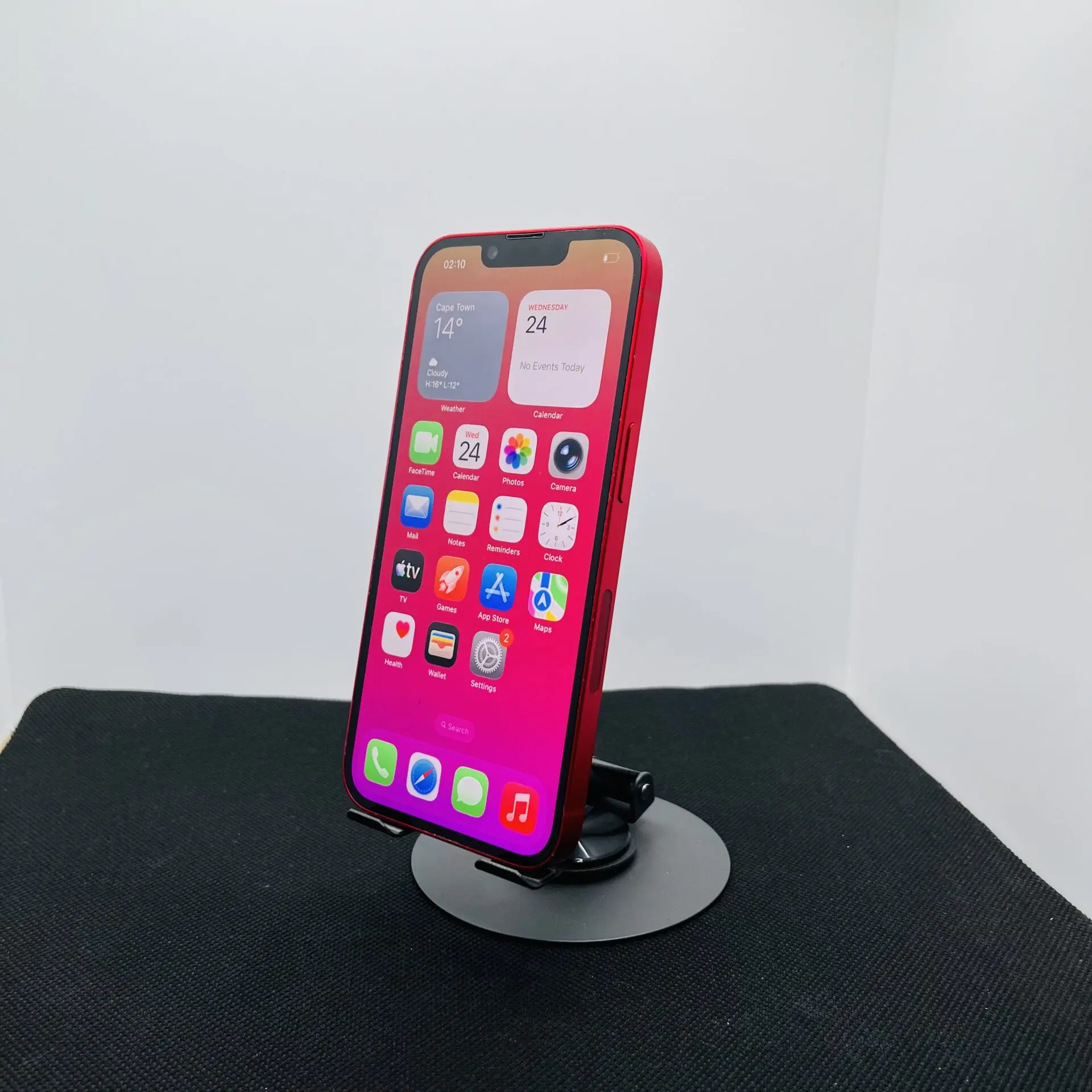 iPhone 14 photo 2