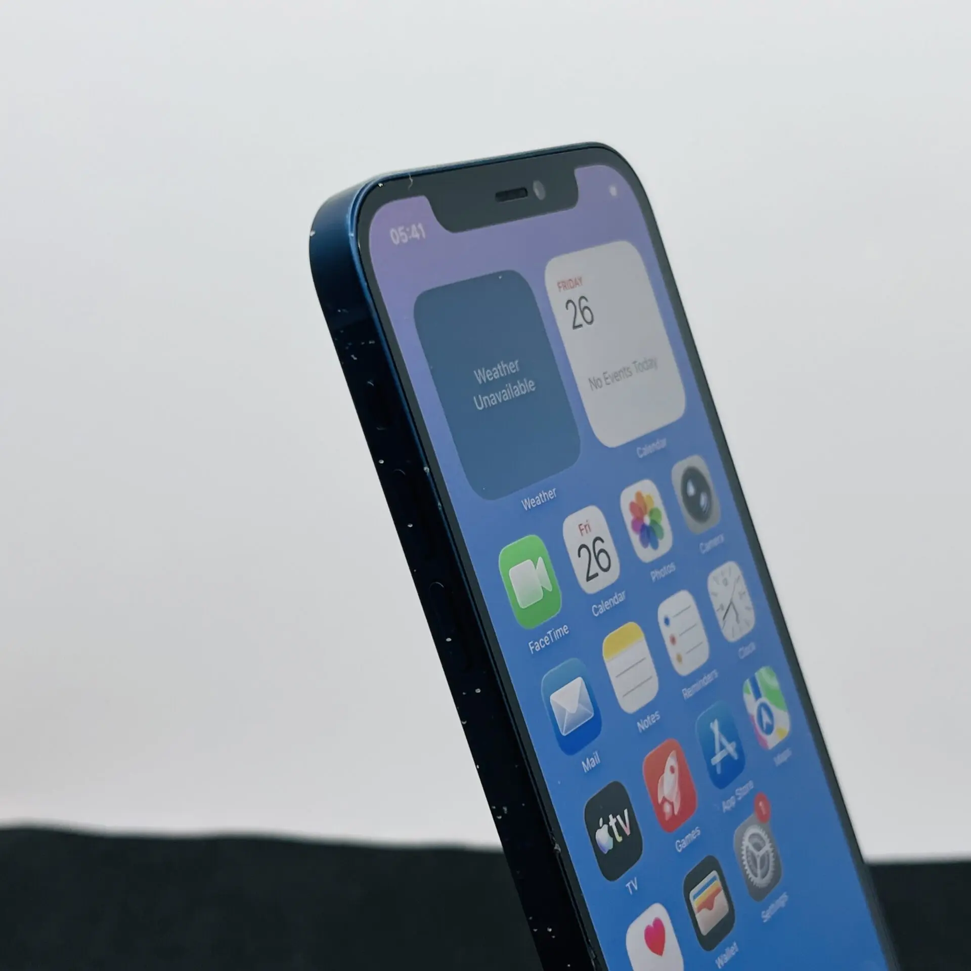 iPhone 12 photo 3