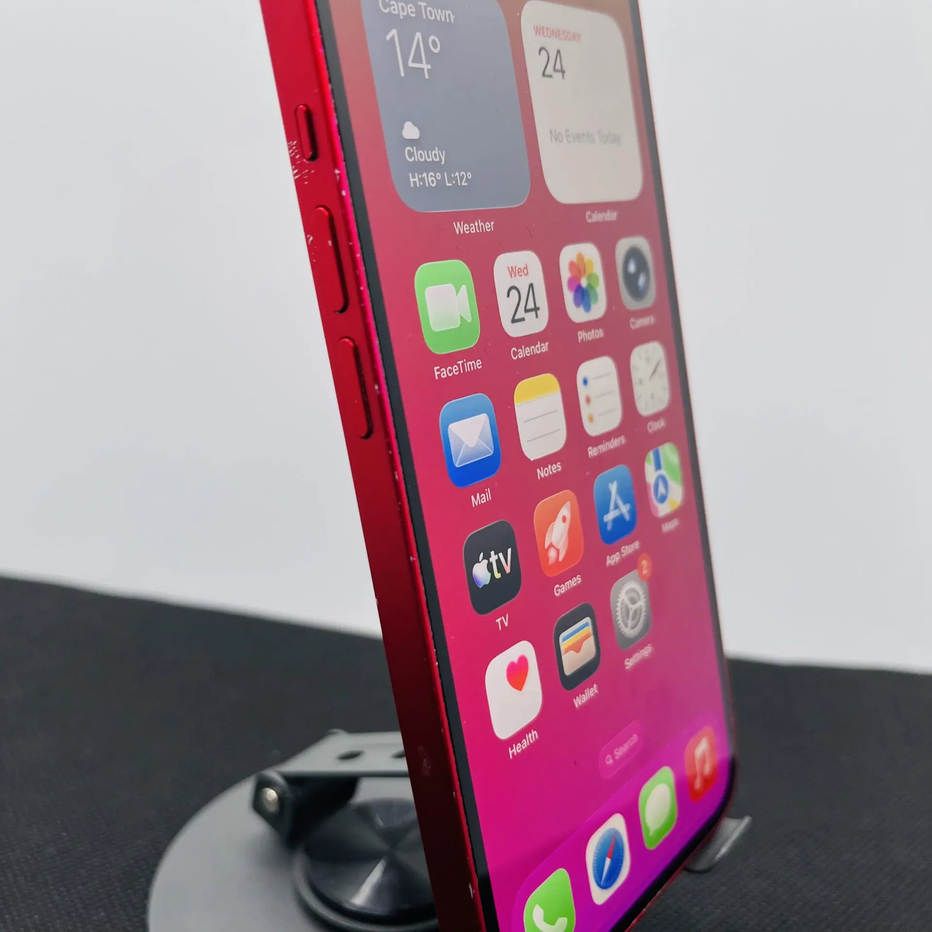 iPhone 14 photo 4