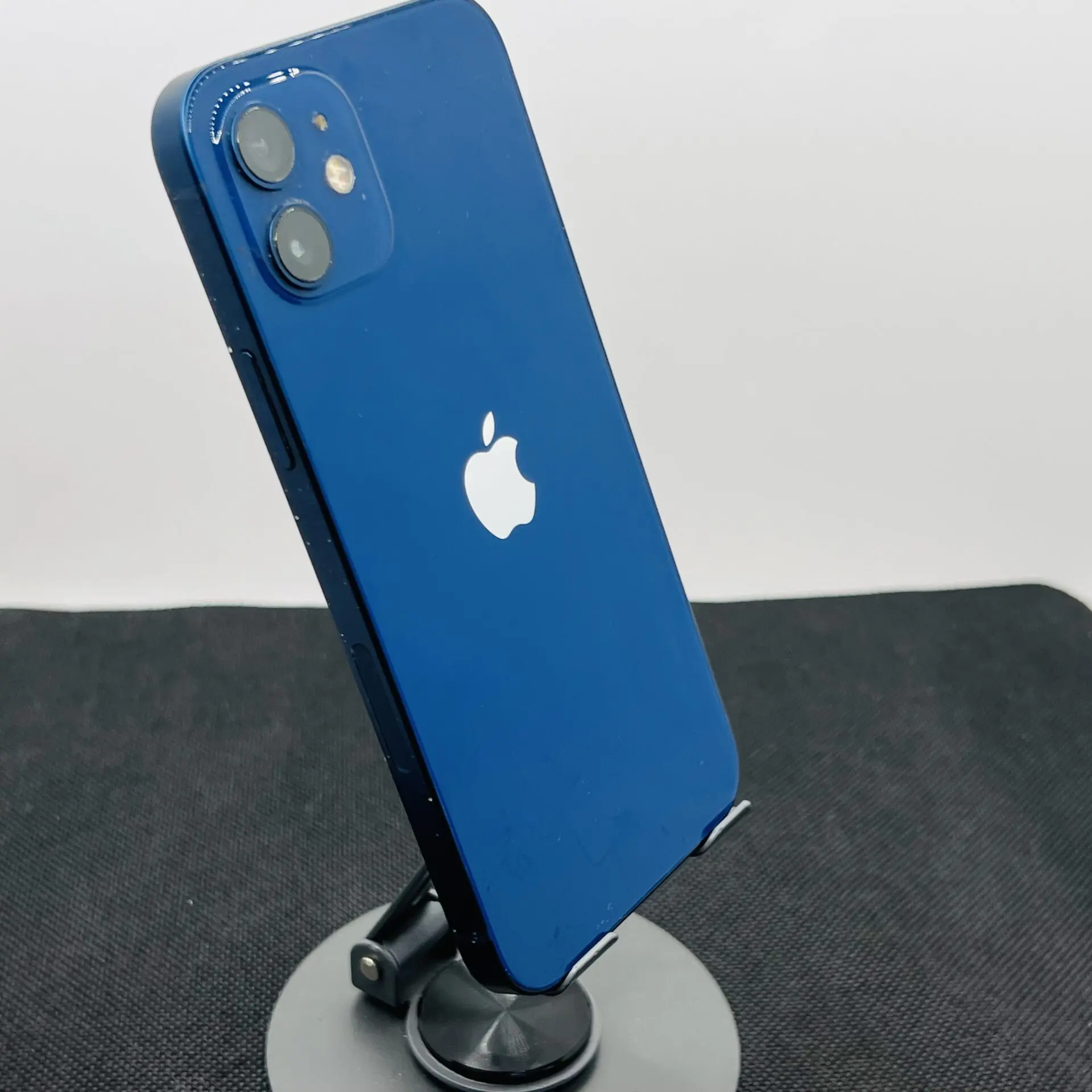 iPhone 12 photo 6